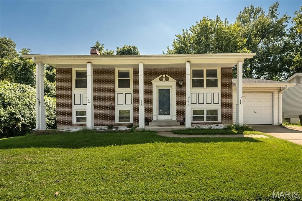 1235 Greenmar Drive, Fenton, MO 63026 Main Photo