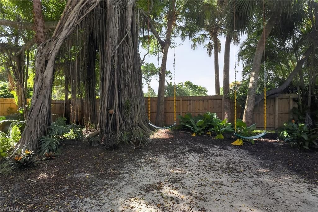 1195 Mockingbird Ln, Naples, FL 34104 Photo