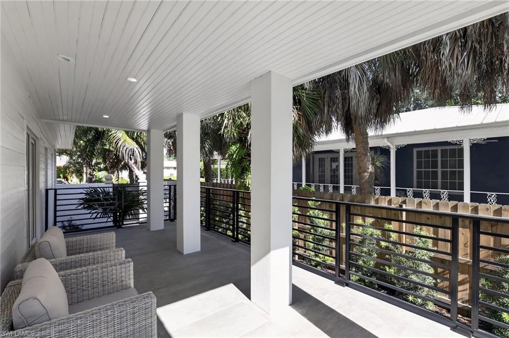 1195 Mockingbird Ln, Naples, FL 34104 Photo