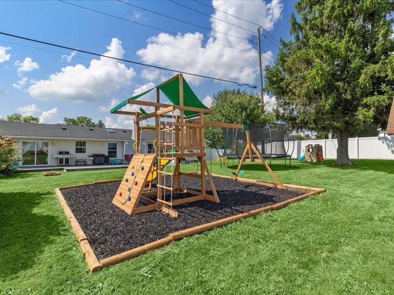 101 S Heather Hill Drive , Bellefontaine, OH 43311 Photo 36