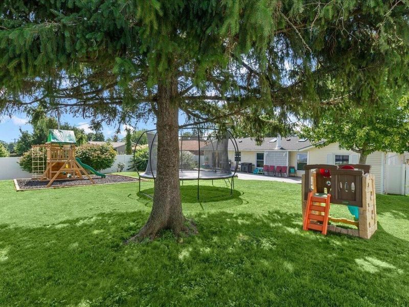 101 S Heather Hill Drive , Bellefontaine, OH 43311 Photo 37