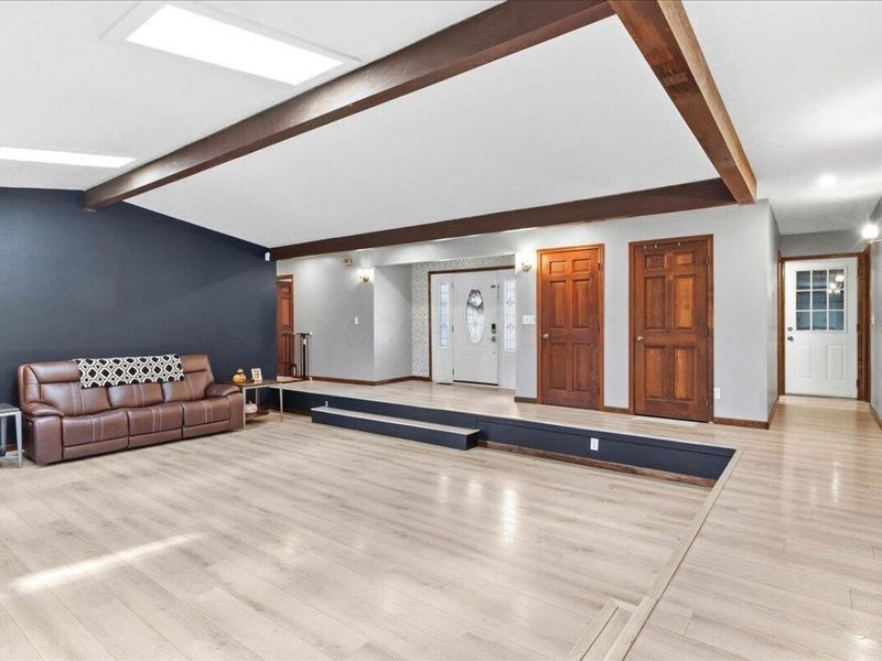 101 S Heather Hill Drive , Bellefontaine, OH 43311 Photo 9