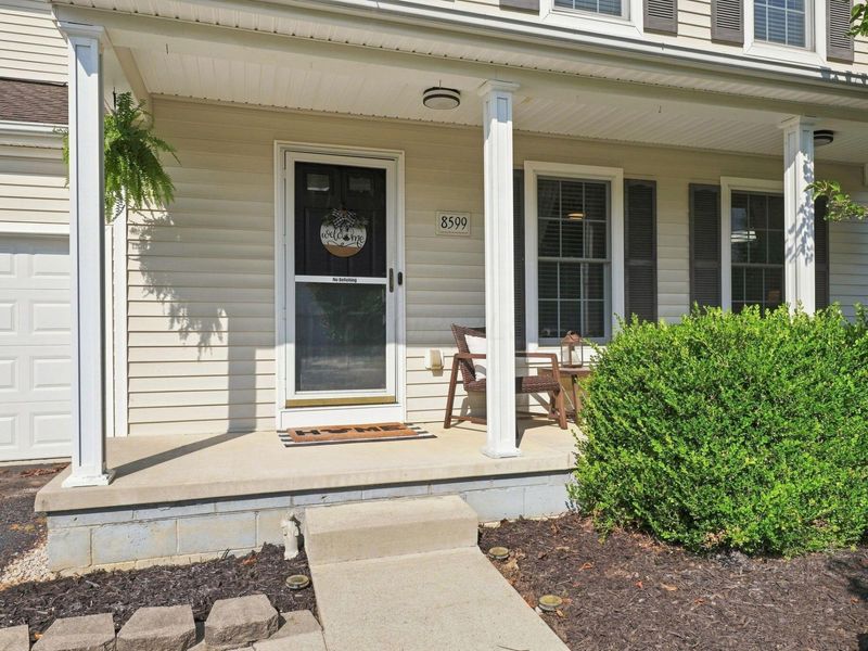 8599 Smokey Hollow Drive, Lewis Center, OH 43035 Photo 2