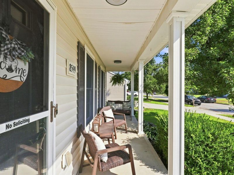 8599 Smokey Hollow Drive, Lewis Center, OH 43035 Photo 3