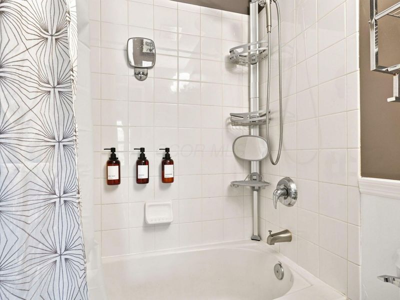 8599 Smokey Hollow Drive, Lewis Center, OH 43035 Photo 38