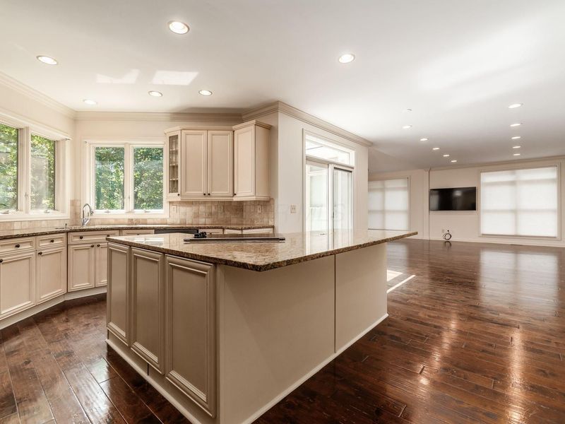 5194 Augusta Drive, Westerville, OH 43082 Photo 9