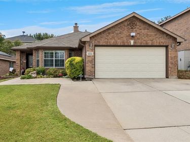 9809 Jericho Lane, Fort Worth, TX 76108