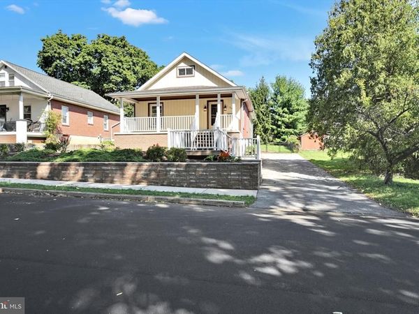 2011 READING AVENUE, WEST LAWN, PA 19609