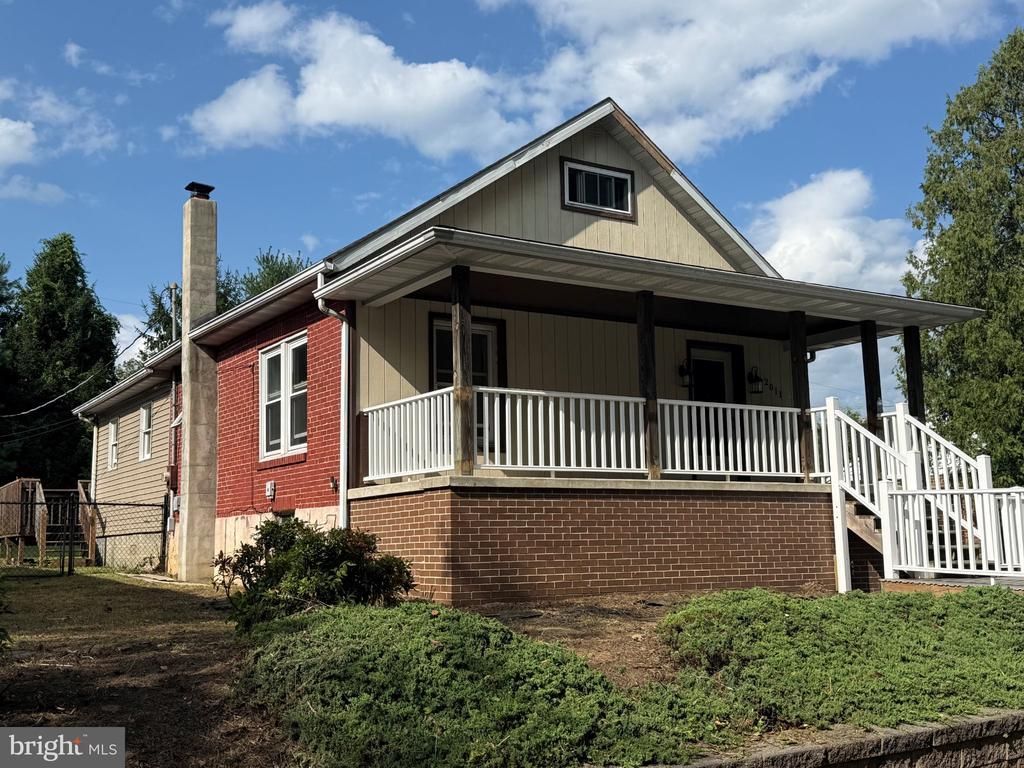 2011 READING AVENUE , WEST LAWN, PA 19609