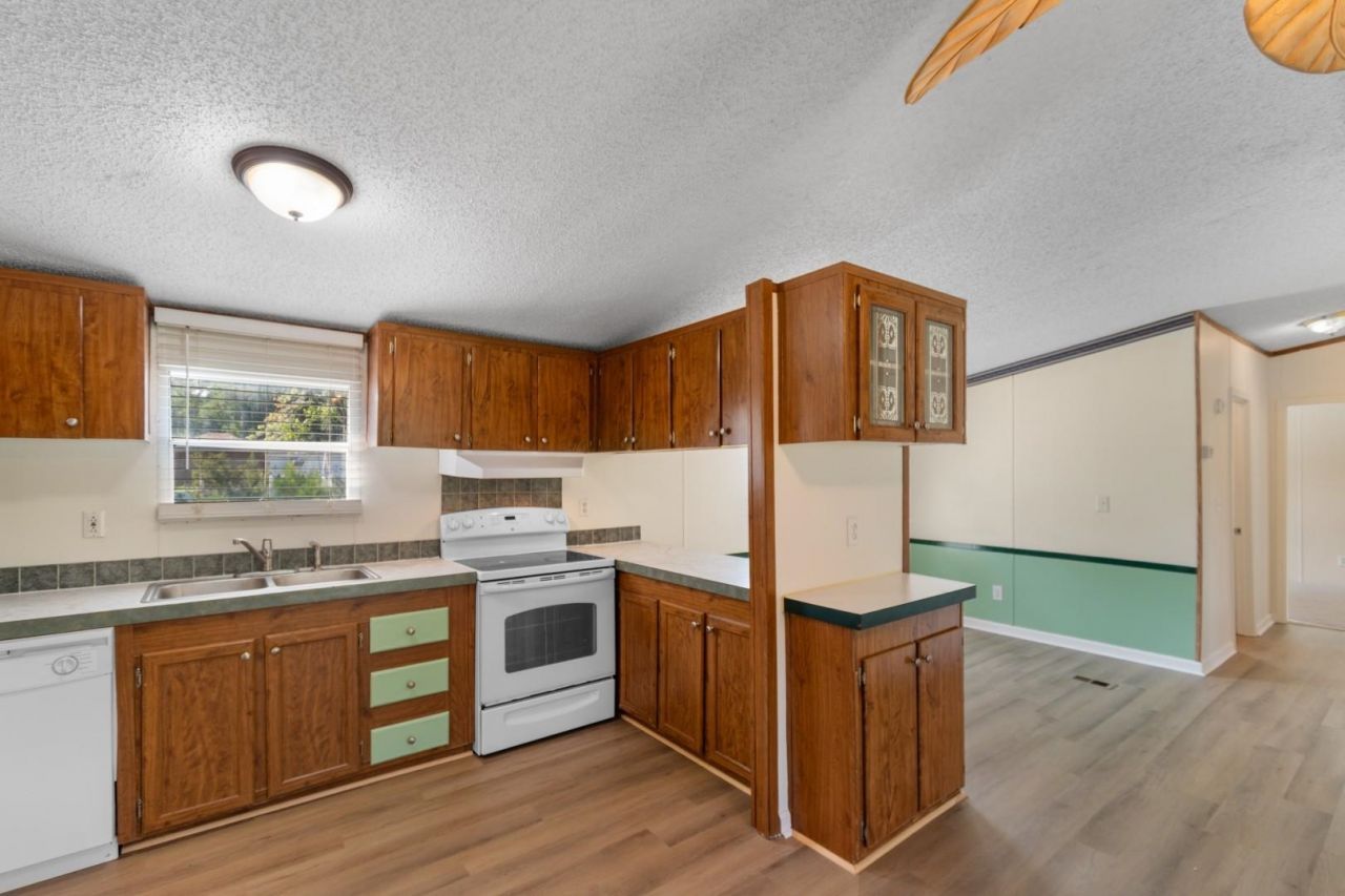 5183 Limbaugh Ln. Photo 10