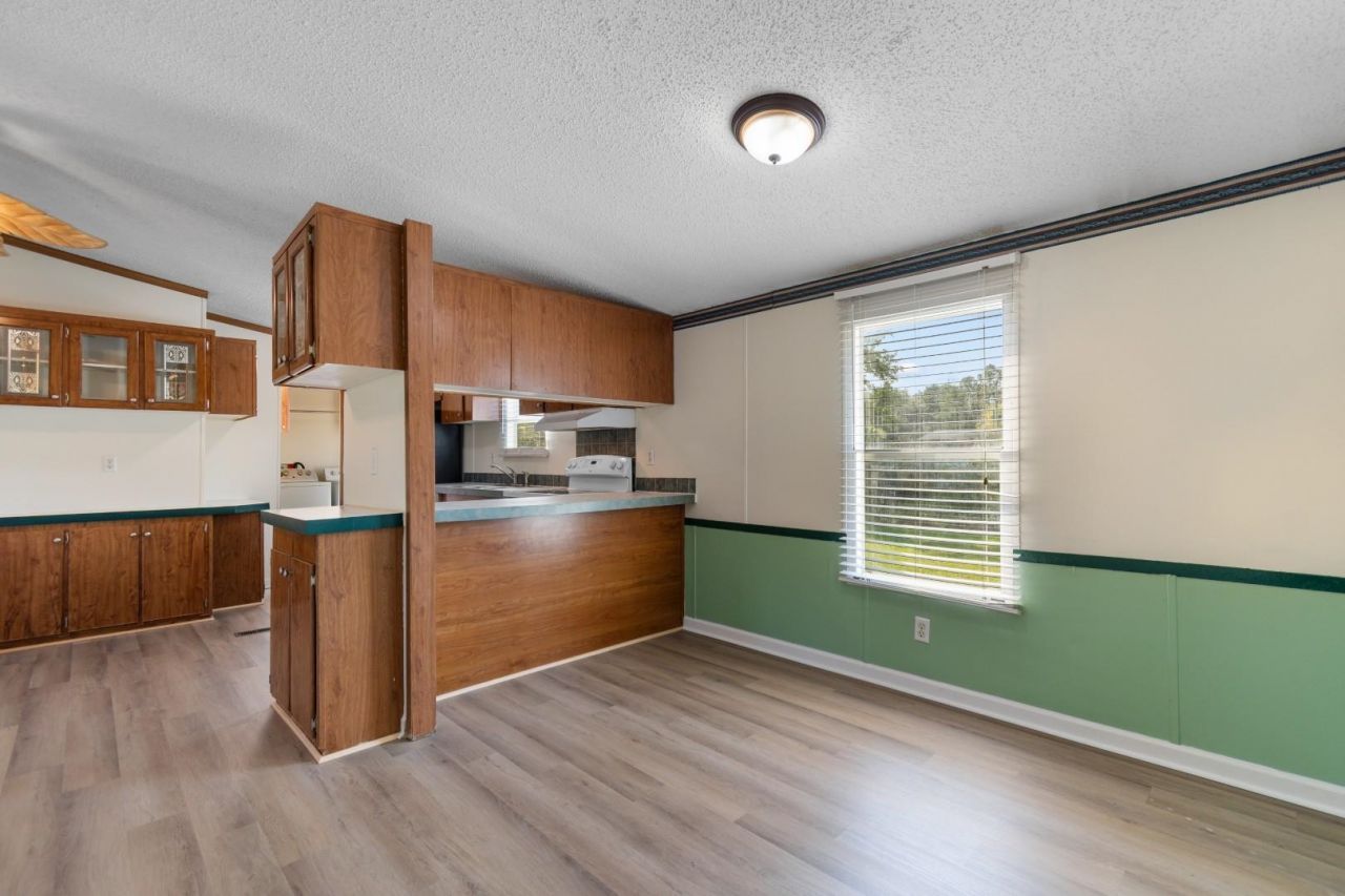 5183 Limbaugh Ln. Photo 4