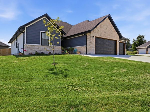 3014 E Heritage Street , Republic, MO 65738