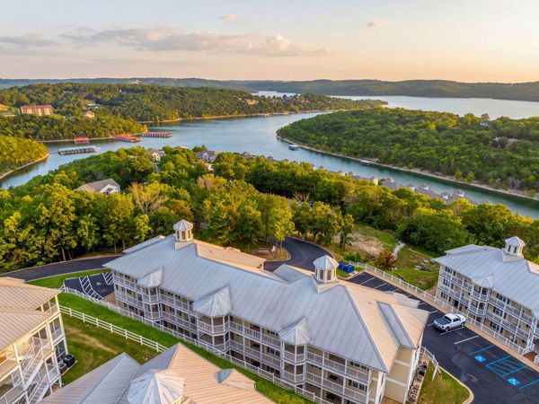 55 Ozark Vista Drive , Unit 136, Kimberling City, MO 65686