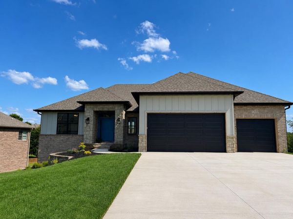 1620 W Silver Oak Drive , Springfield, MO 65810