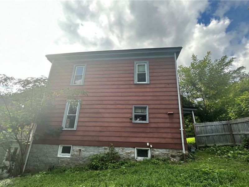 500 N 8th Street, Martins Ferry, OH 43935 Photo 4
