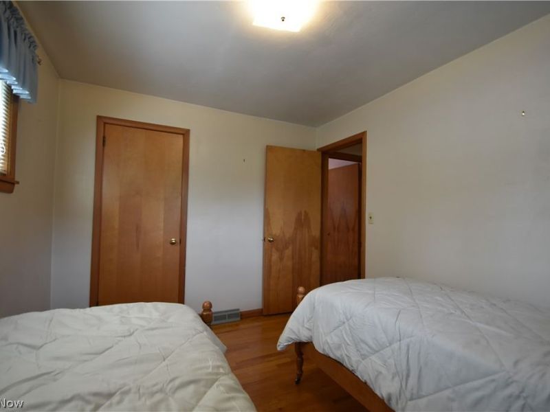 3830 Timothy Lane, Youngstown, OH 44511 Photo 12