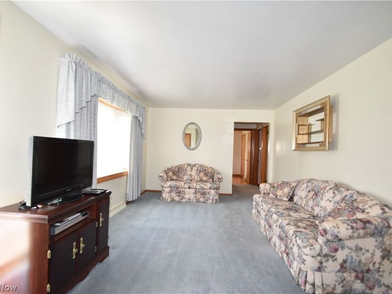 3830 Timothy Lane, Youngstown, OH 44511 Photo 5