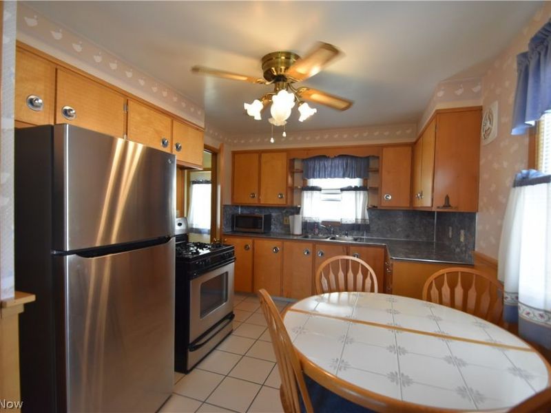3830 Timothy Lane, Youngstown, OH 44511 Photo 6