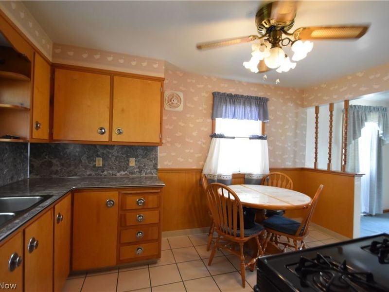 3830 Timothy Lane, Youngstown, OH 44511 Photo 8