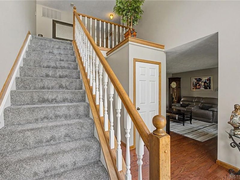 2382 Munger Pointe Drive, Miami Township, OH 45459 Photo 10