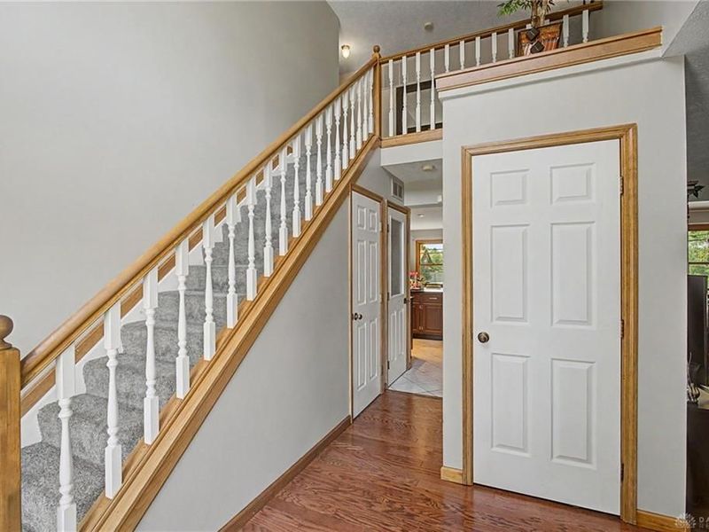 2382 Munger Pointe Drive, Miami Township, OH 45459 Photo 11