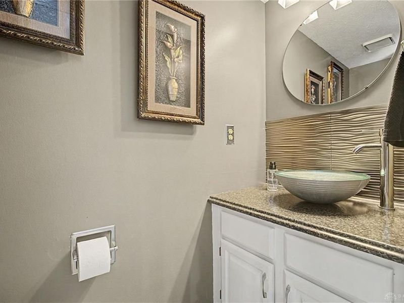 2382 Munger Pointe Drive, Miami Township, OH 45459 Photo 27