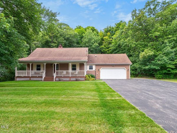 935 Altamont-Voorheesville Road, Voorheesville, NY 12009