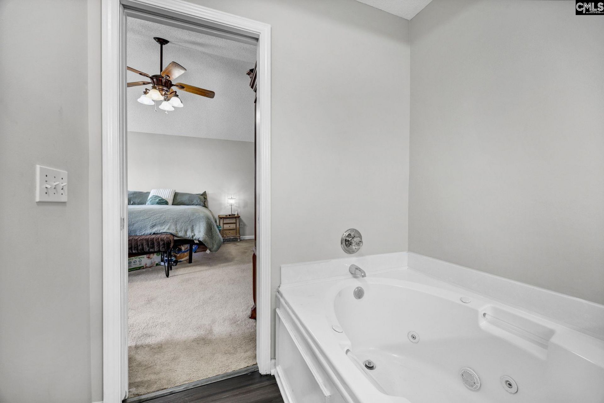 109 Fox Grove Circle Photo 26