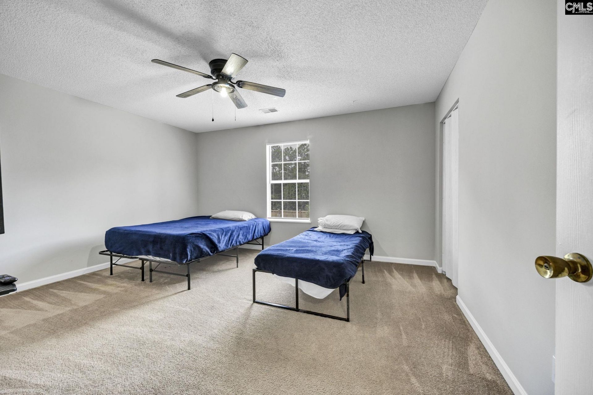109 Fox Grove Circle Photo 31