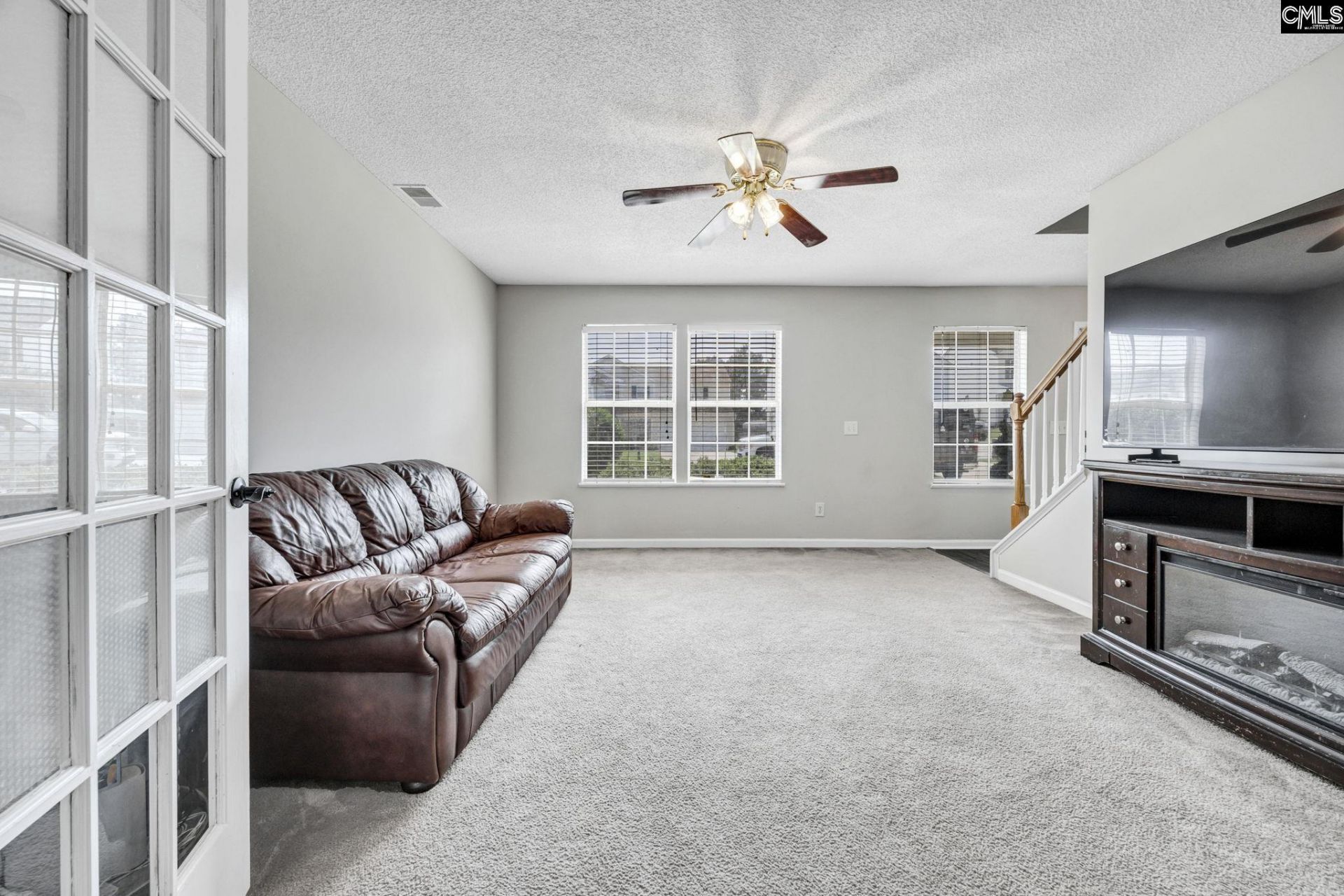 109 Fox Grove Circle Photo 7