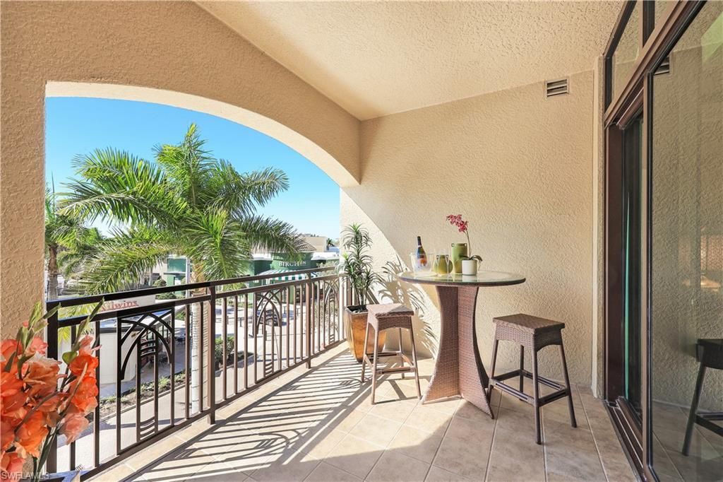 9115 Strada Pl , Unit 5314, Naples, FL 34108 Photo