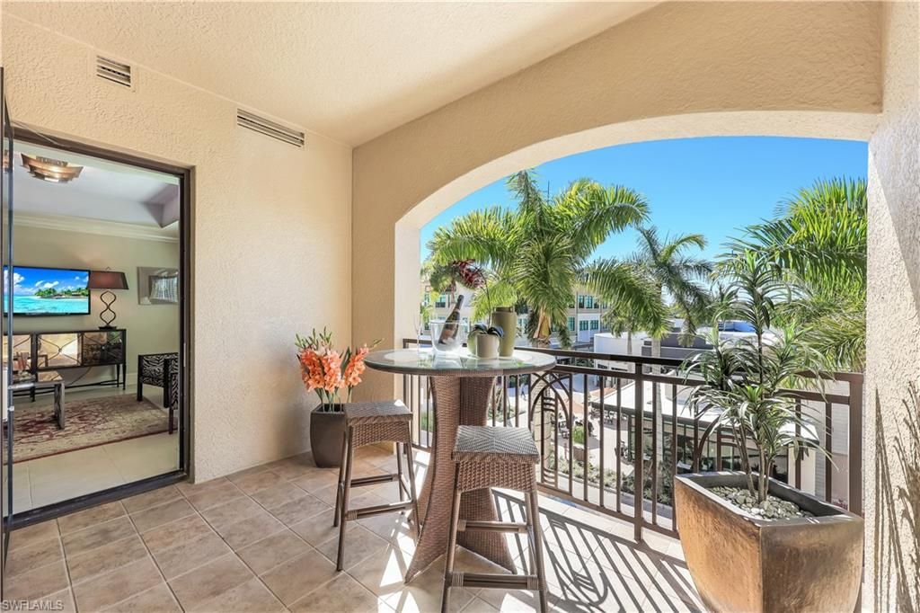 9115 Strada Pl , Unit 5314, Naples, FL 34108 Photo