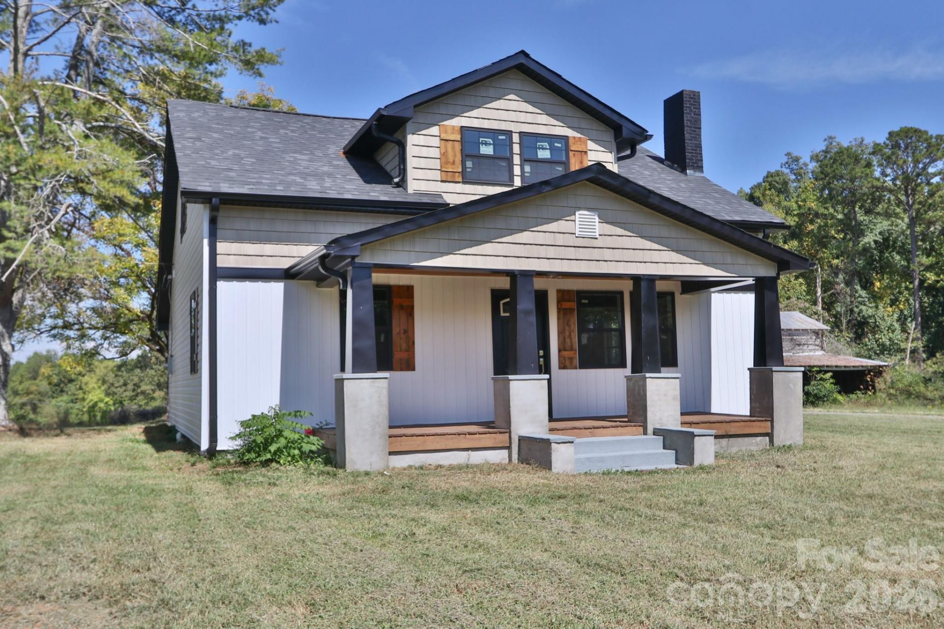 1826 N Oak Ridge Church Road , Yadkinville, NC 27055 Main Photo