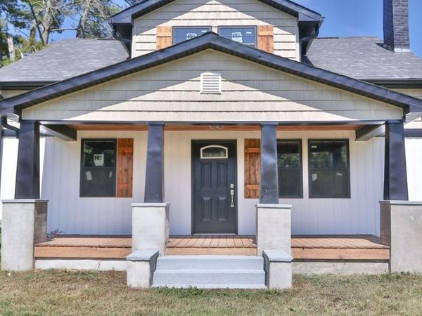 1826 N Oak Ridge Church Road, Yadkinville, NC 27055