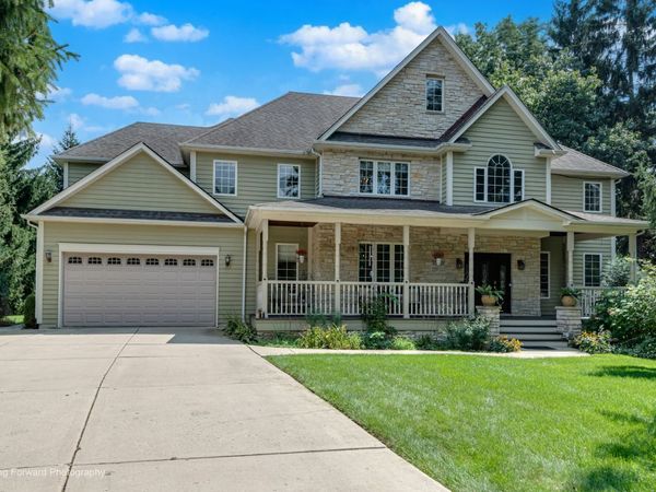 22W155 2nd Street , Glen Ellyn, IL 60137