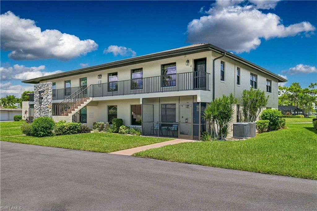 1123 SW Pine Ln, Unit 4, Cape Coral, FL 33991 Photo
