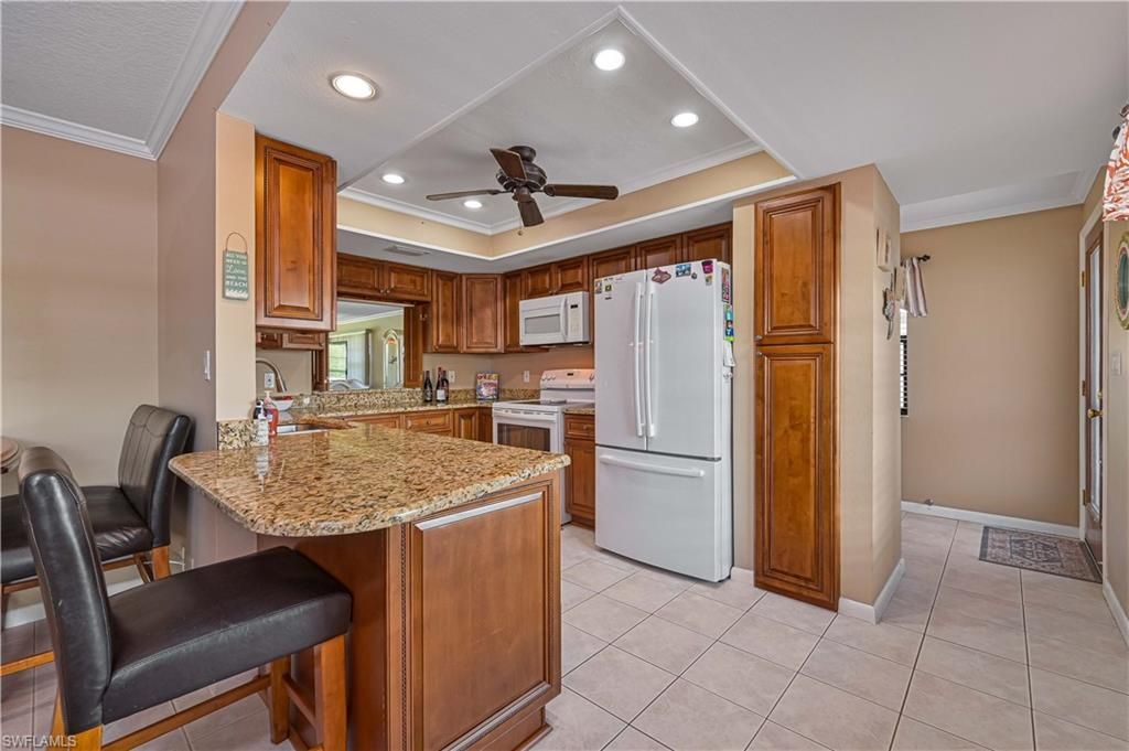 1123 SW Pine Ln, Unit 4, Cape Coral, FL 33991 Photo