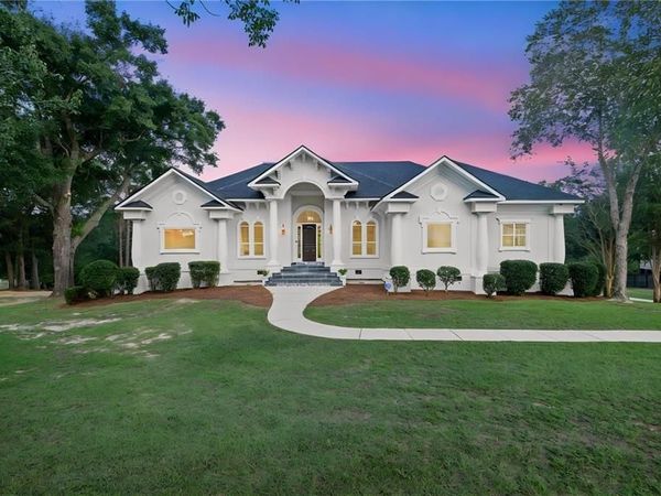 2640 Meadow Lake Road, Semmes, AL 36575