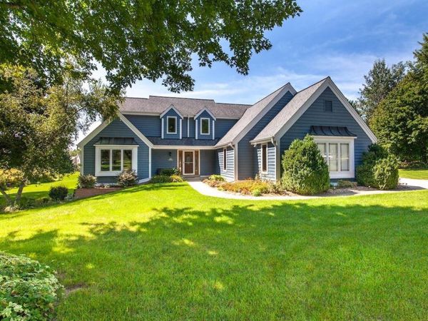 N39W32963 High Hill COURT, Nashotah, WI 53058