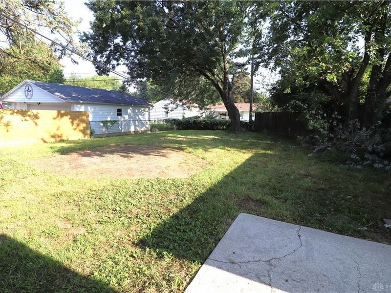 5947 Kevin Drive, Riverside, OH 45432 Photo 23