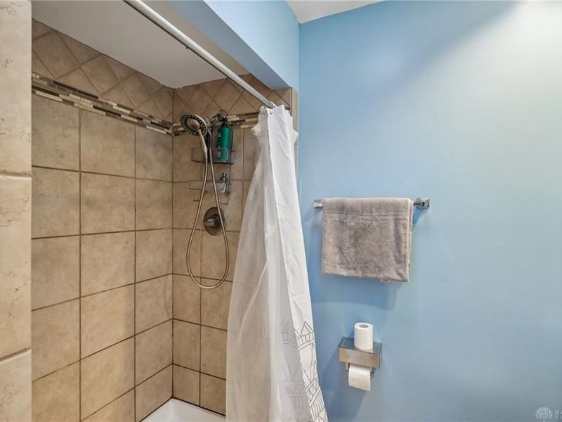 2781 Country Park Drive, Cincinnati, OH 45251 Photo 25