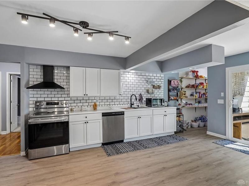 2781 Country Park Drive, Cincinnati, OH 45251 Photo 9