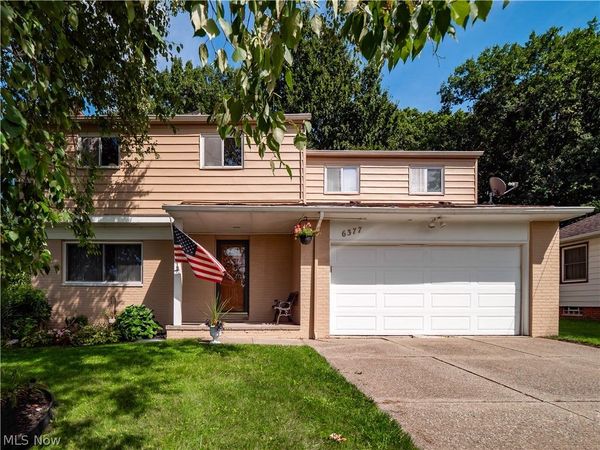 6377 W 54th Street , Parma, OH 44129