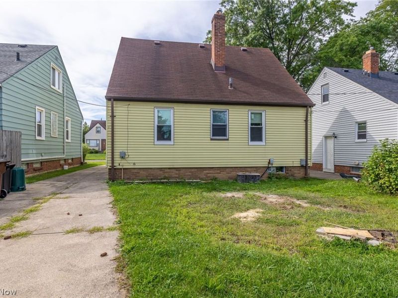 8324 Ivandale Drive, Parma, OH 44129 Photo 26