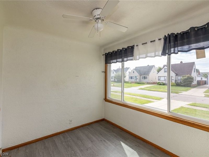 8324 Ivandale Drive, Parma, OH 44129 Photo 6
