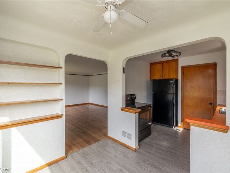 8324 Ivandale Drive, Parma, OH 44129 Photo 7