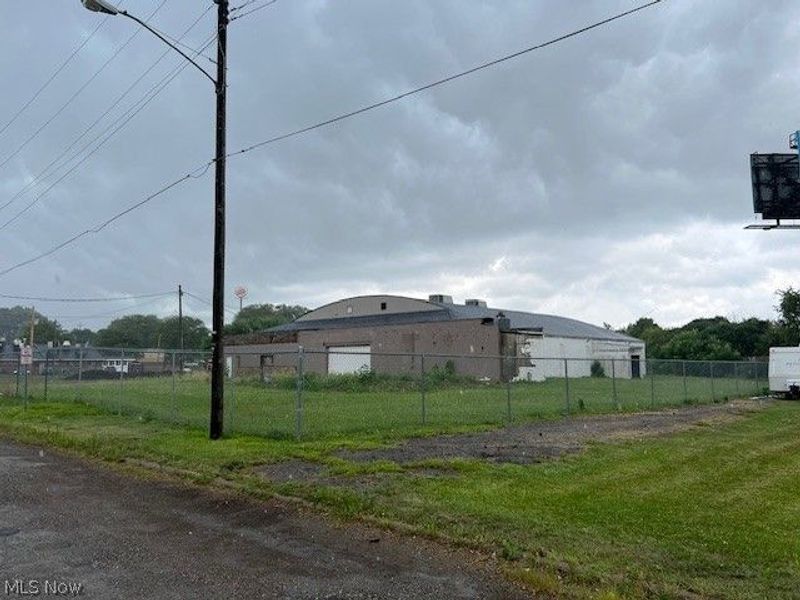 3908 Navarre Road SW, Canton, OH 44706 Photo 3