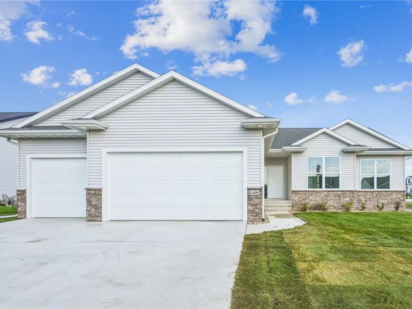 1410 Echo Ridge Ln , Marion, IA 52302