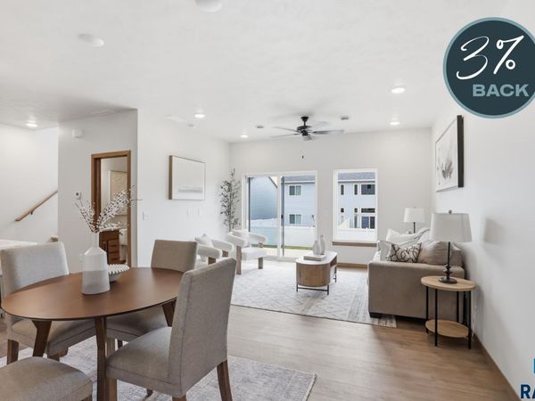 6213 S Ruby Jean Pl, Sioux Falls, SD 57108