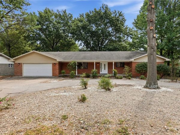 2395 Mount Olive Street, Siloam Springs, AR 72761